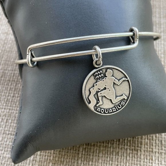 Alex And Ani Bracelet Zodiac AQUARIUS Silver Tone Wrist Band Size Adjustable $28 - Picture 10 of 11